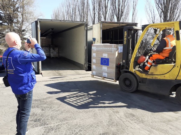 02 - Logistickým hubom na Slovensku prešlo už viac ako 600 ton humanitárneho materiálu